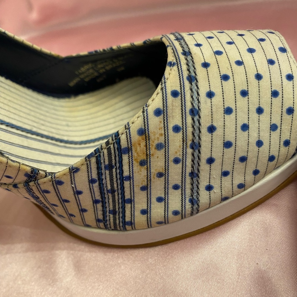 BCBGIRLS Size 8 Blue and White Polka Dot and Stripe Open Toe Slip on Platform - Picture 3 of 10